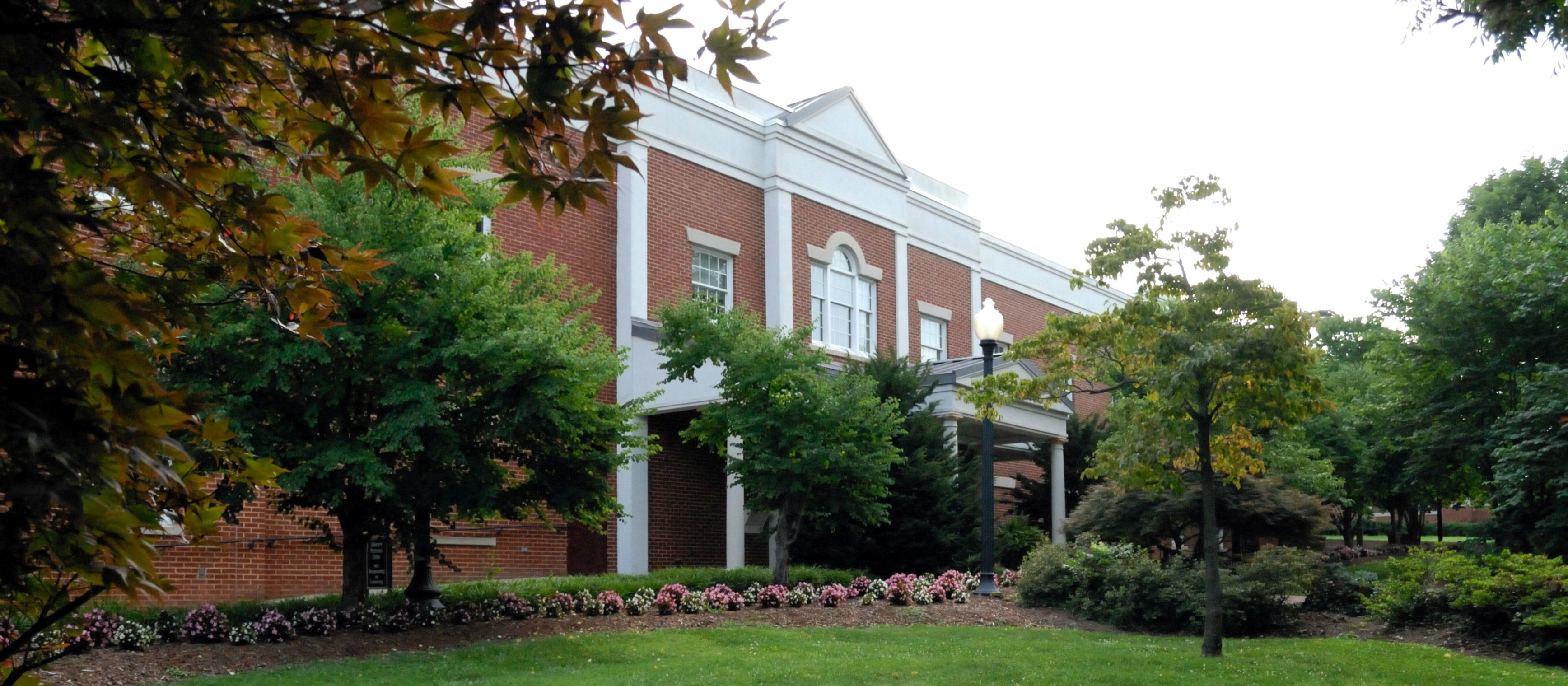 Bedford Public Library exterior shot