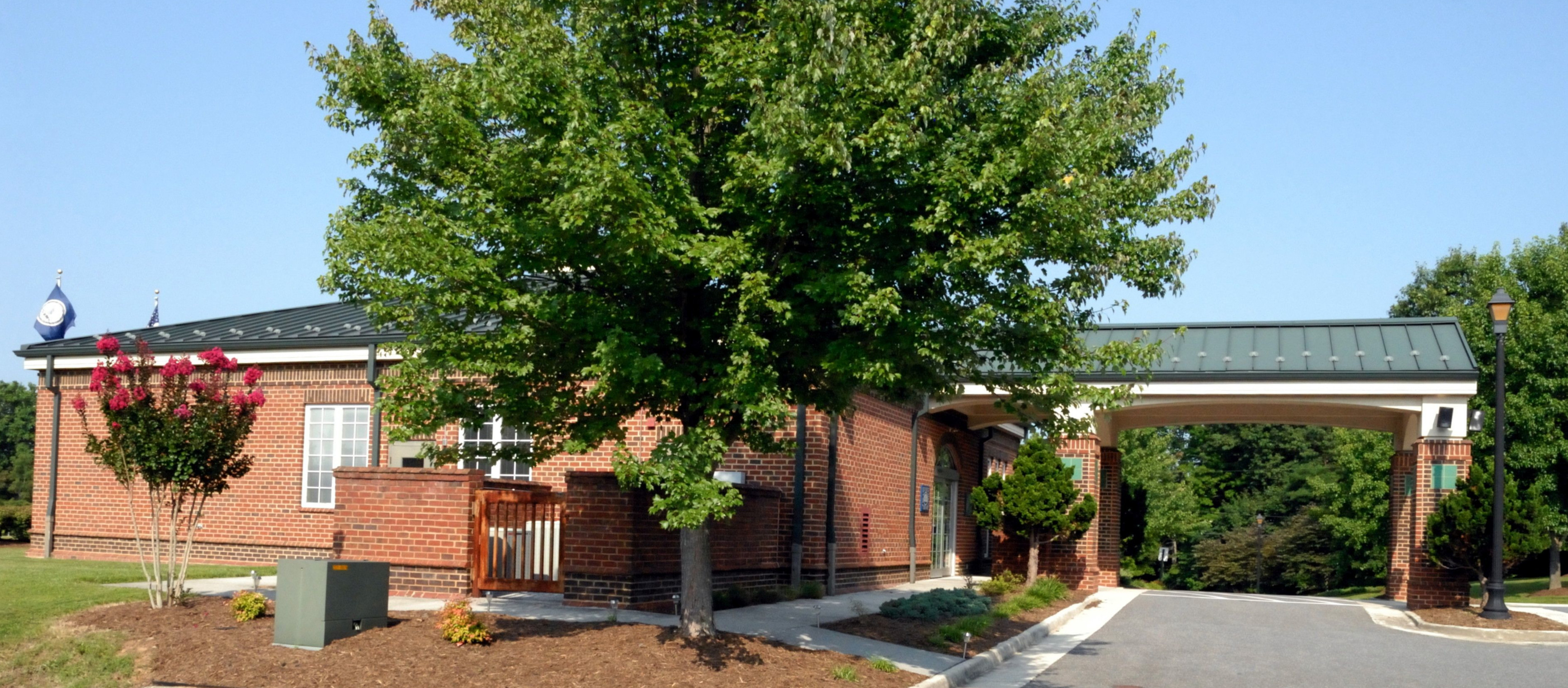 Stewartsville Library exterior shot