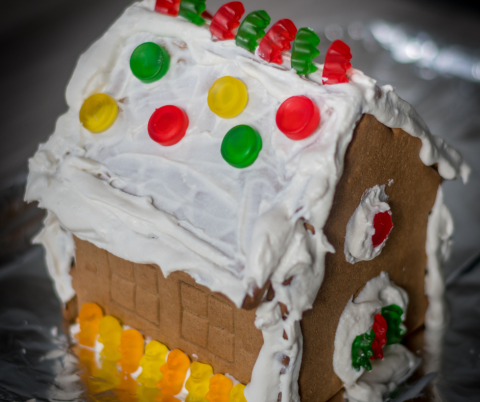 Simple gingerbread house